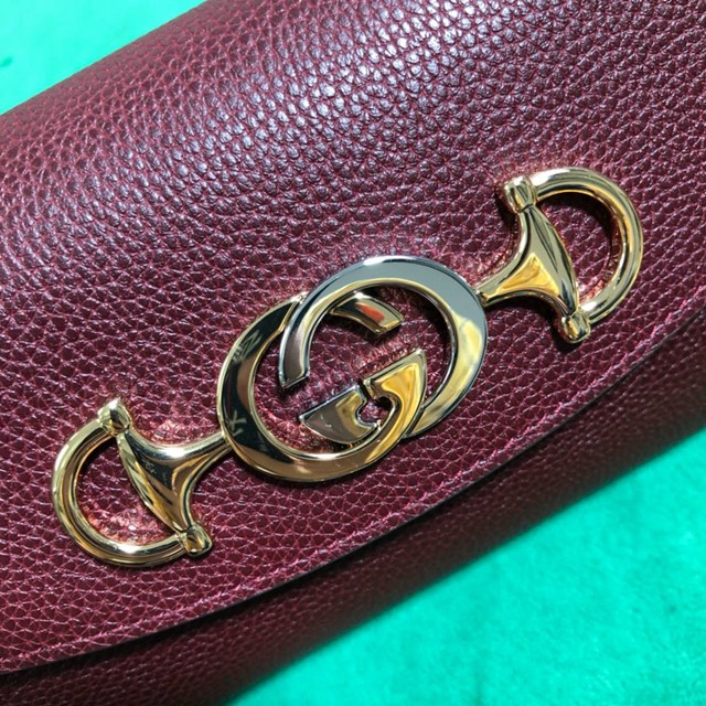 Gucci高仿專櫃女包 564718 Gucci古馳Zumi系列女士手袋 互扣式G馬銜扣 Gucci鏈條單肩斜挎小包  gqy3286